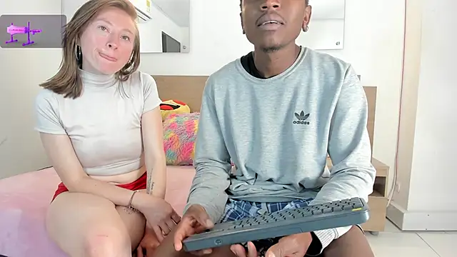 Webkamerová show Ebony_N_Blonde