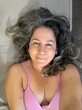 AVRAKEHDABRA Chat XXX in diretta