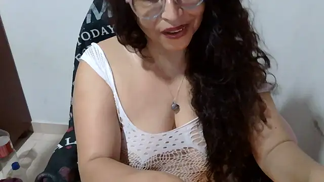 Chat XXX Live latinhotsusy47