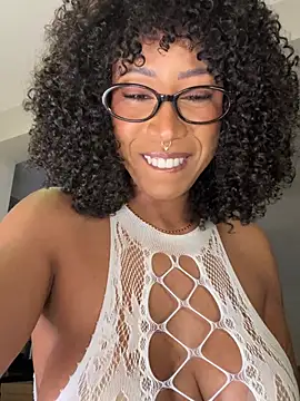 dianagolley420 现场XXX聊天