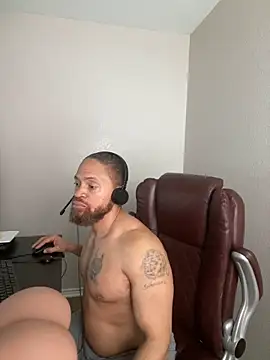 Show modela Fathero1time na web-kameri