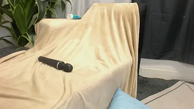 Pokazy przed kamerką – Astrid_Porno