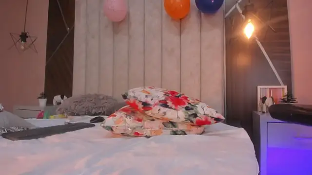 CAROLYNFOSTER Show in webcam