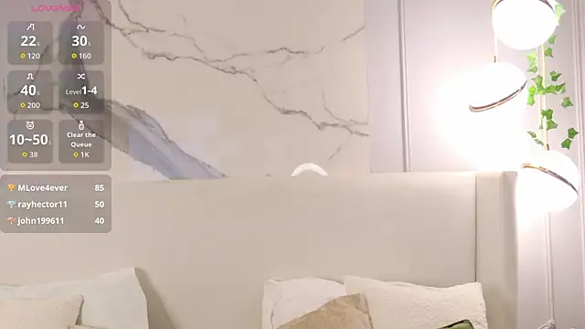 LoriDayのライブXXXチャット