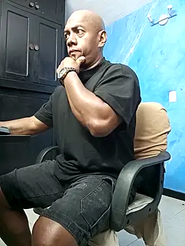 Tom_miler webcam show