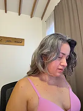 AVRAKEHDABRA Live XXX-chat