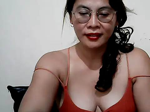 tinypusie 라이브 XXX 채팅