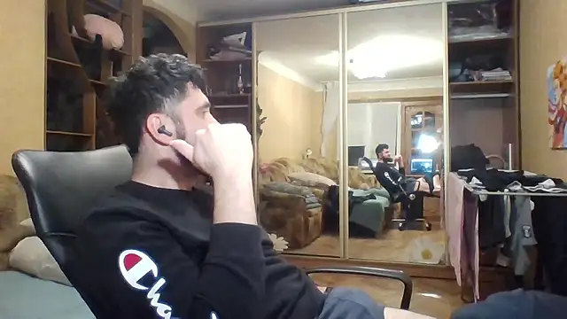 StasConnor Adlı Modelin Canlı XXX Sohbeti