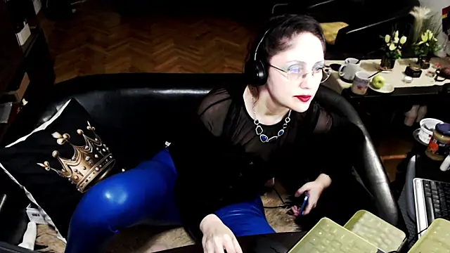 Imperatriza – Naživo XXX chat