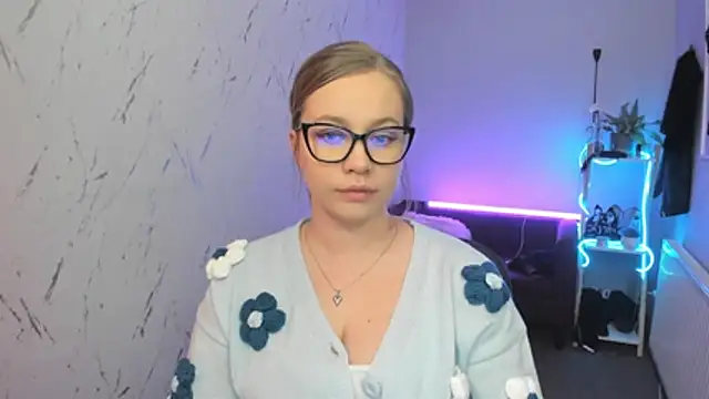 holly_xglamn Live XXX chat