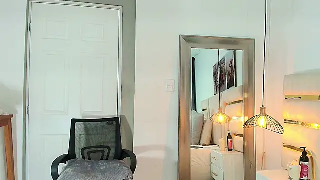 Noelle_Minx's Live XXX Chat