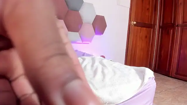 Chat +18 de CloeRosell ao vivo