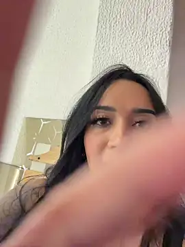 EmmyEvans1's Live XXX Chat