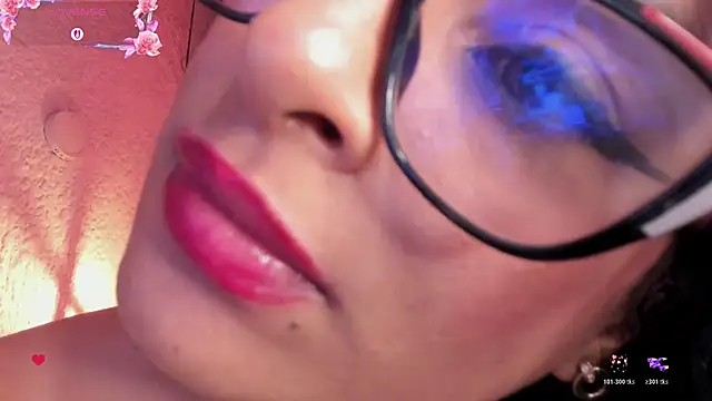 Alizon_1's Live XXX Chat