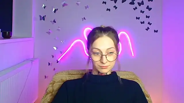 Esmi_Winter – Naživo XXX chat