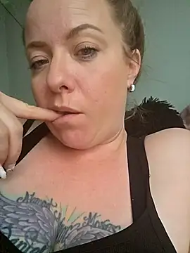 julimonroe webcam show