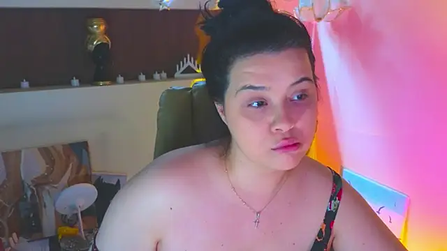 Chatroom XXX en direct de Malika_uAngel