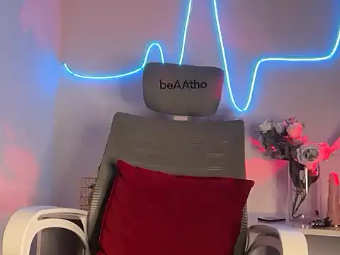 Онлайн чат XXX Miss_lilly_69