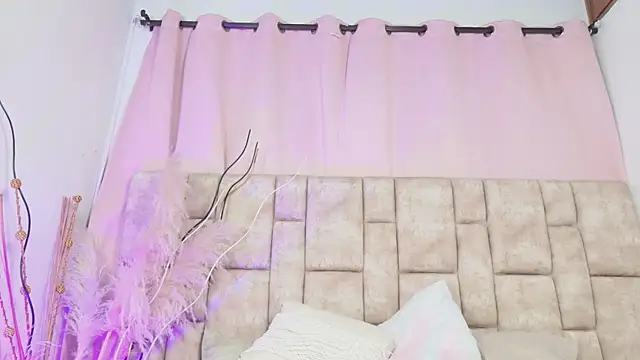 NanyMatrioska's Live XXX Chat