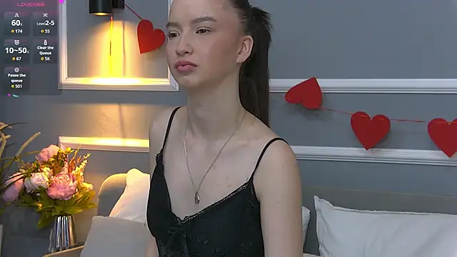 XXX chat uživo modela MonaHicks