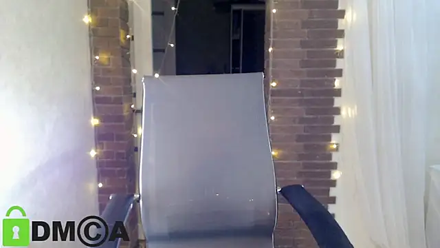 ms_kelarini's Live XXX Chat