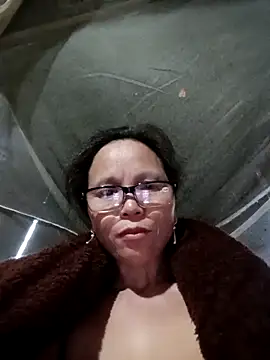 Tina6886 Show Webcam