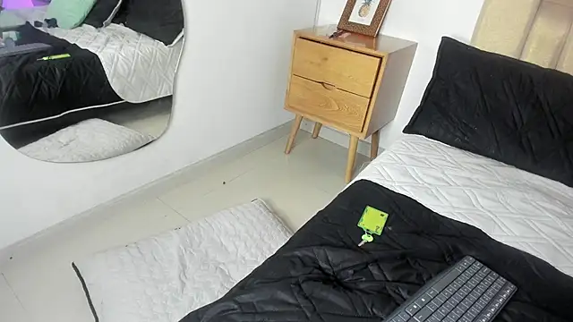 Онлайн чат XXX dasharoose