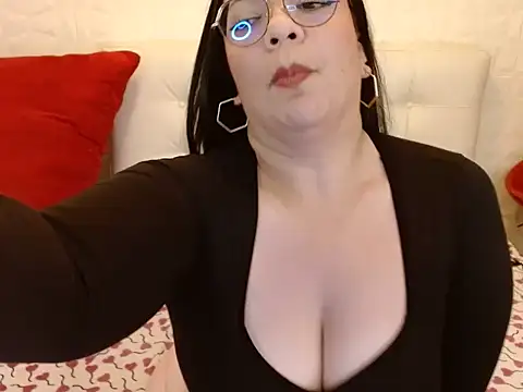 Angiee_BBW Chat XXX in diretta