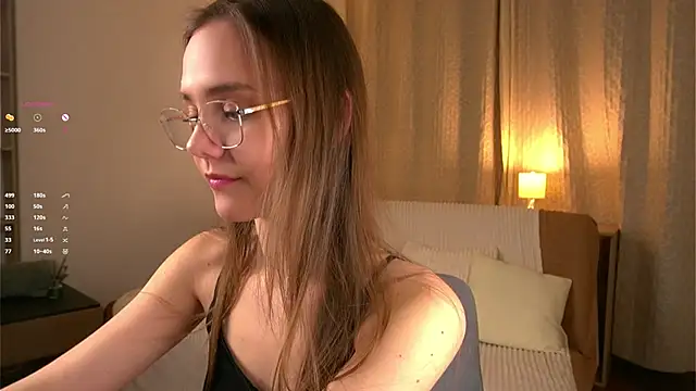 SweetSaraPie's Live XXX Chat