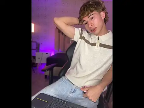 kaelwolf_tayn Live XXX chat