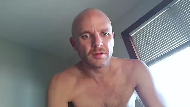 FrankieFuckMe's Webcam Show