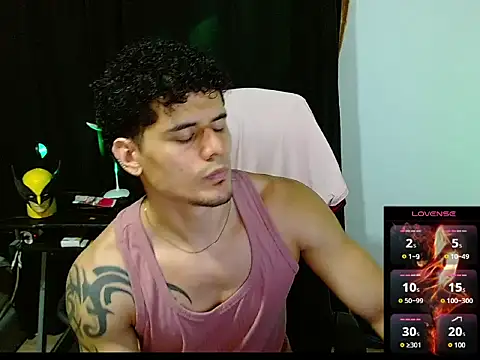 Logan0626 在線直播表演