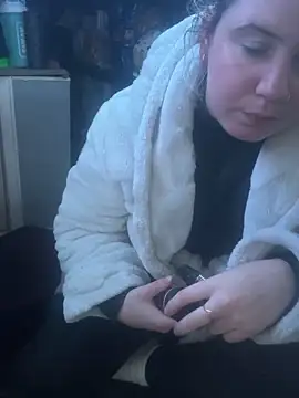 curvyneon's Live XXX Chat