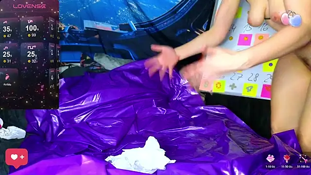 KittyMia's Live XXX Chat