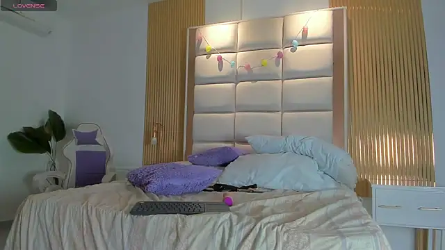 XXX chat uživo modela Taylor_Royal_