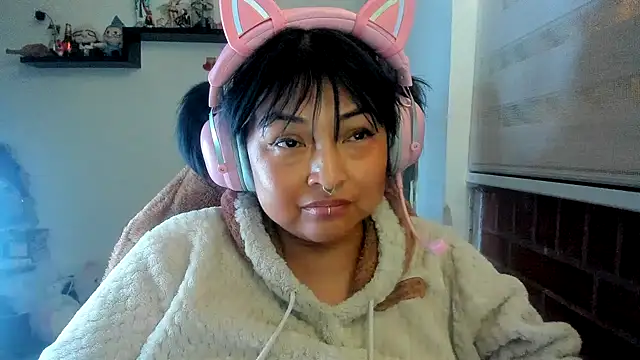 Онлайн чат XXX Shaddycute_