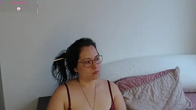 May_Carlier 现场XXX聊天