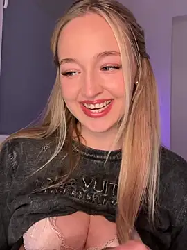 emilypeperoni Chat XXX live