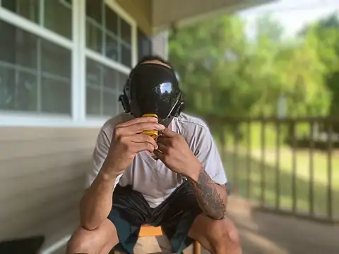 ThrowedWorldWide 现场XXX聊天