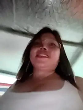 Cover-baa Adlı Modelin Web Kamerası Şovu