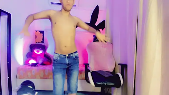 Top_and_bottom 网络视讯表演