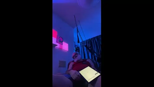 LeatherSdaddy Pertunjukan Webcam