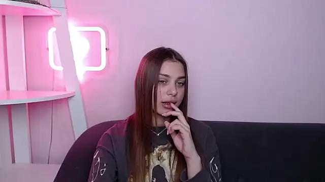 MilanaAngelAs 现场XXX聊天