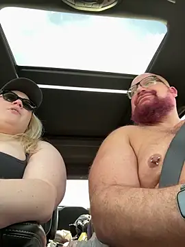 Chatroom XXX en direct de PiggyRose