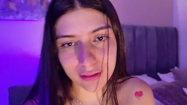 Chat XXX ao vivo de dakotaa__