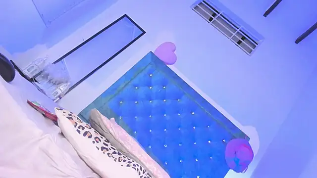 ChocoBunny1's Webcam Show