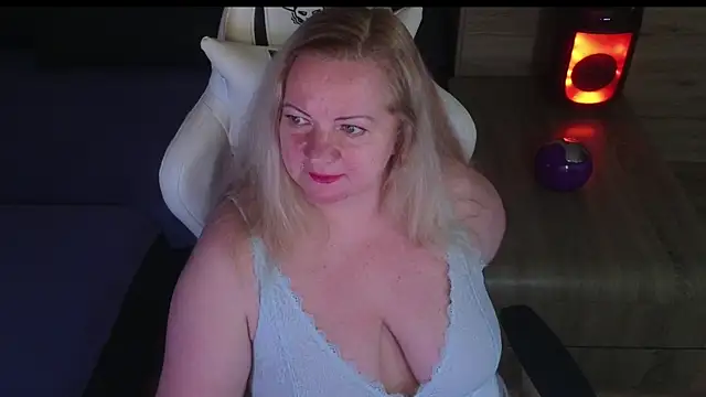 Živý XXX chat MolligSpielle