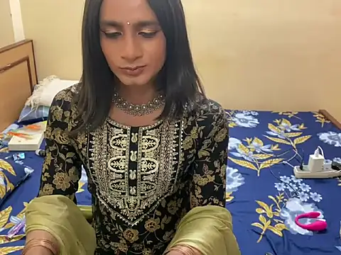 LuvLayla Show Webcam