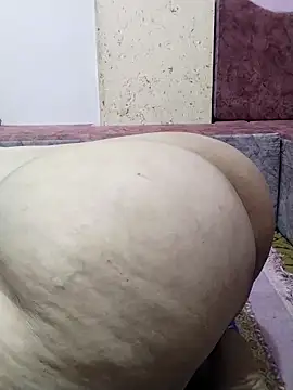 Pertunjukan Kamera Web Mama_Queeen