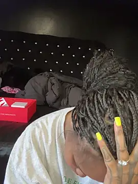 tipheragain's Live XXX Chat